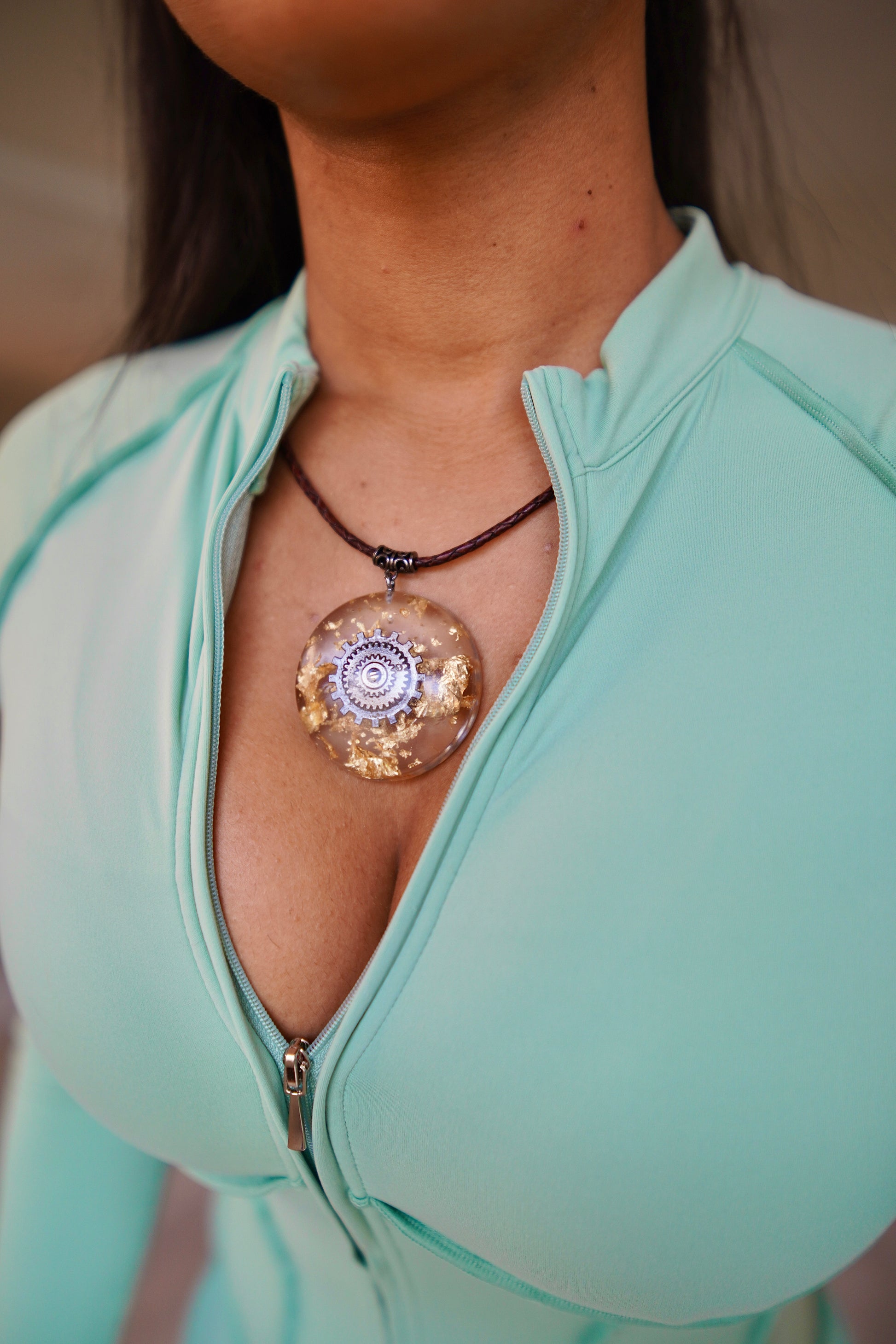 CLOCK WORK GUNMETAL RESIN PENDANT