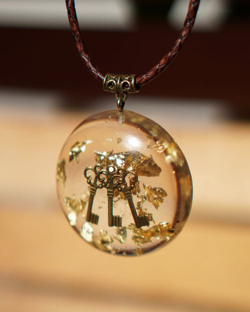 BRONZE KEYS RESIN PENDANT