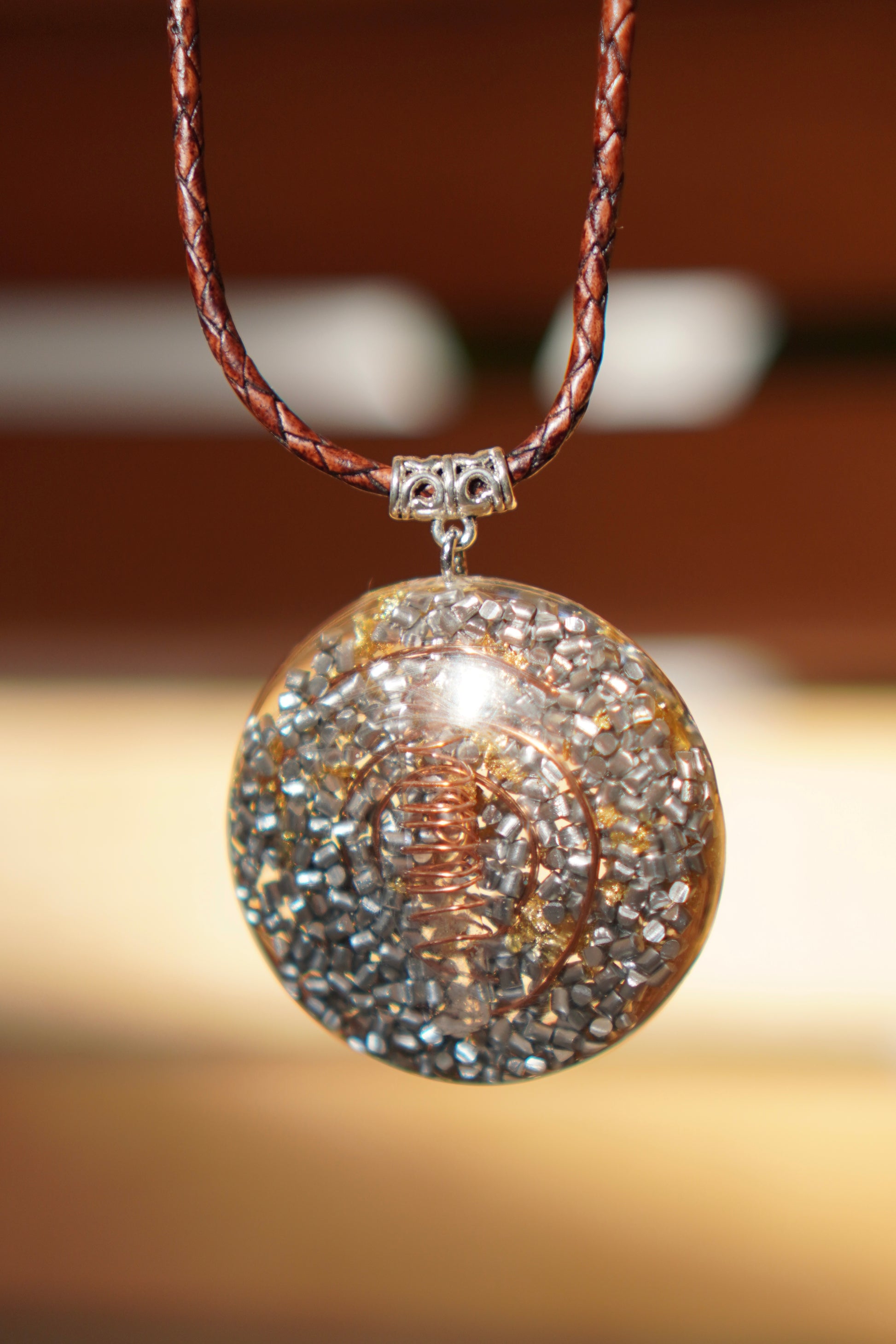 QUARTZ ORGONE RESIN PENDANT